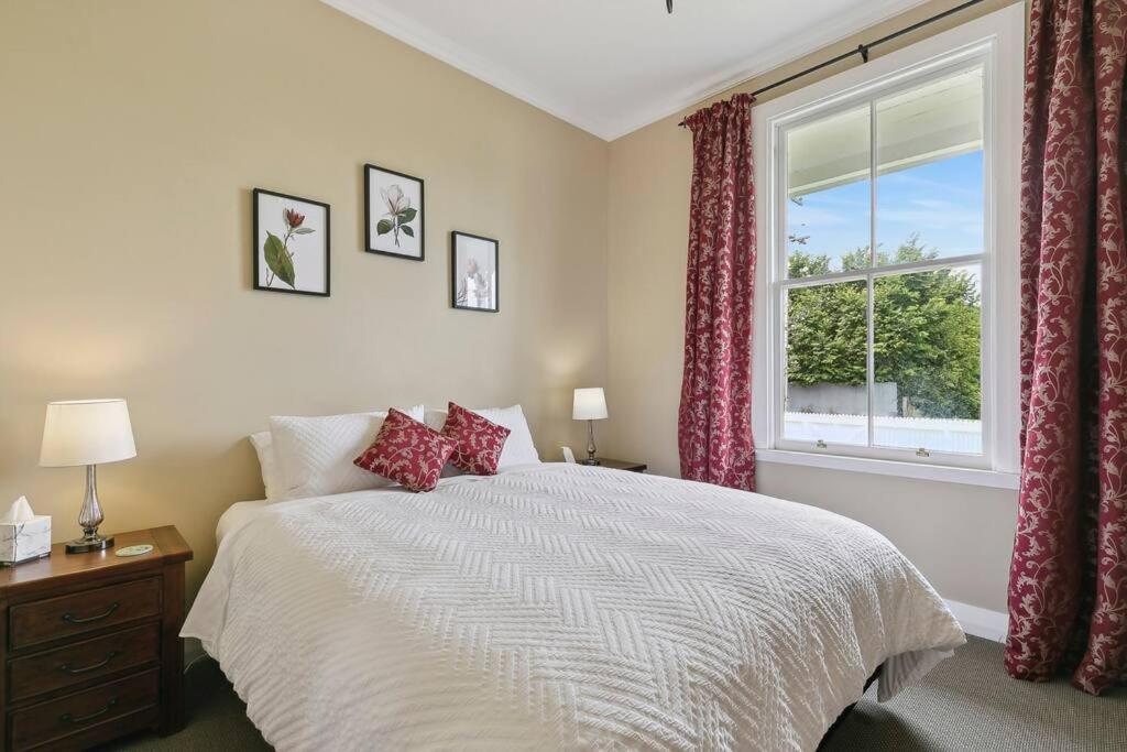 Historic Charm In Greytown - Cosy Kowhai Cottage Bagian luar foto