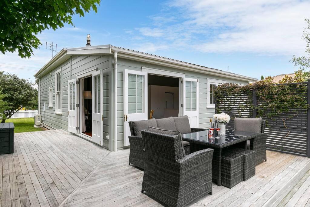 Historic Charm In Greytown - Cosy Kowhai Cottage Bagian luar foto