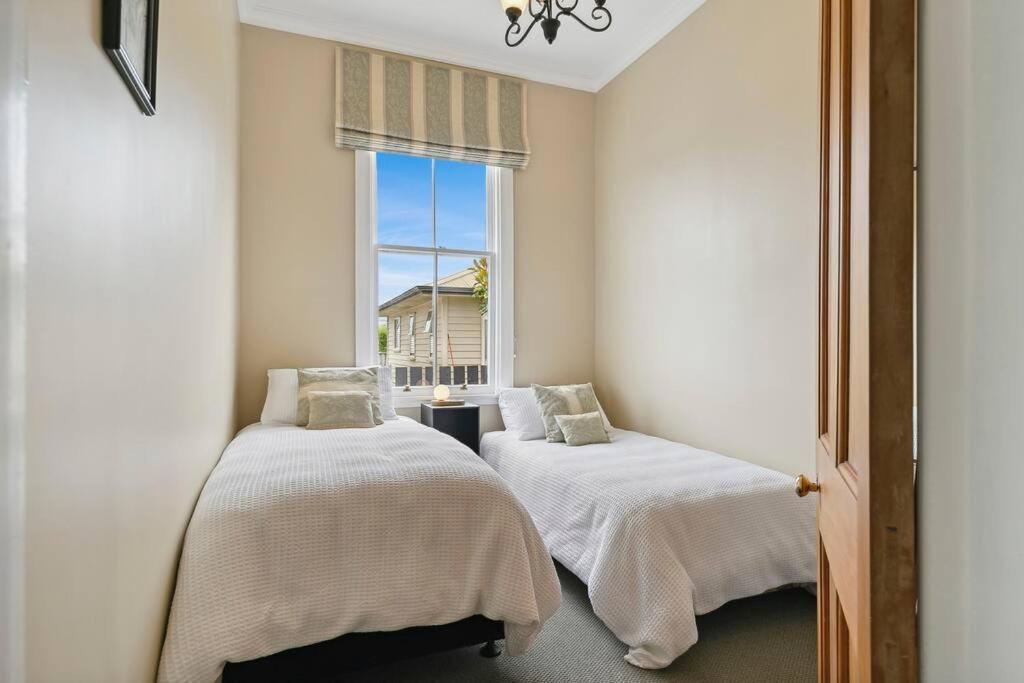 Historic Charm In Greytown - Cosy Kowhai Cottage Bagian luar foto